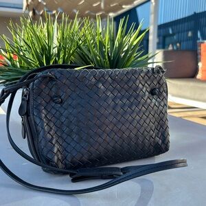 BOTTEGA VENETA DOUBLE ZIP NODINI CROSSBODY BAG